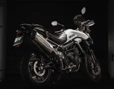 Pot d'échappement sport Slip On REMUS NXT Triumph Tiger 1200 GT, black, RACING